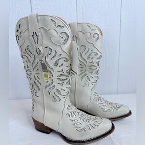 Roper Cream and Silver Heeled Boots